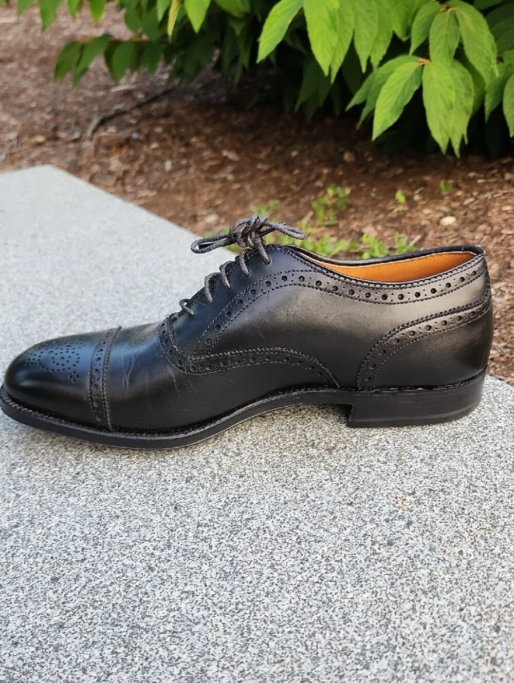 Alden 909 Black Leather Cap-Toe Brogue Oxford Shoes - Men Size 7.5 D